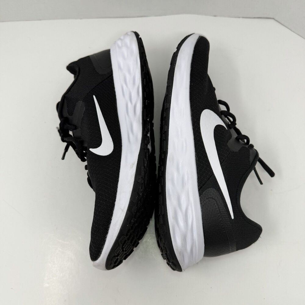 Nike Revolution 6 Next Nature Running Shoes Black/ White Men's Sz 10 US No Box